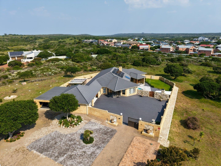 3 Bedroom Property for Sale in Stilbaai Wes Western Cape